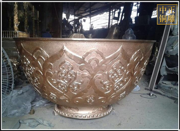 1620024190103372.jpg 仿銅大缸鑄造.jpg