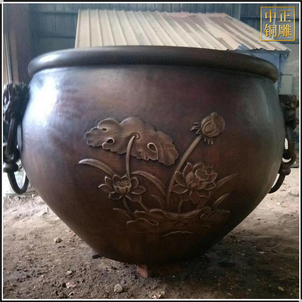 荷花銅缸雕塑鑄造.jpg