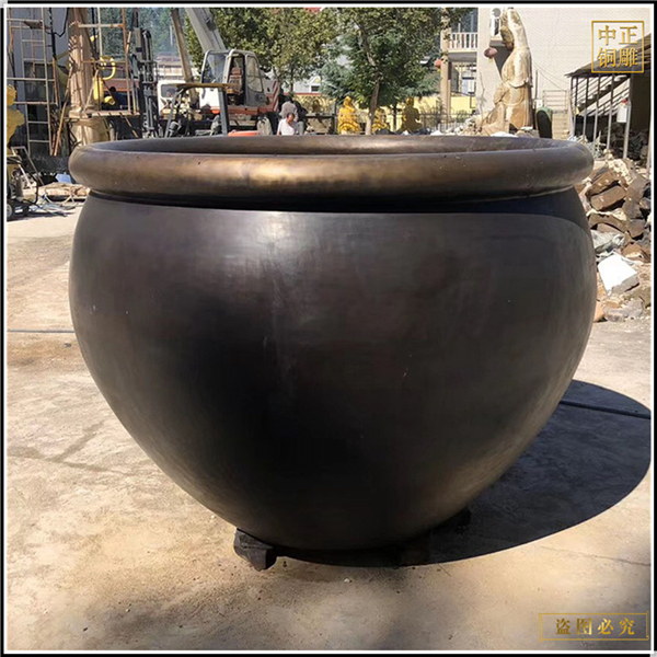 1676686535149492.jpg 生產(chǎn)大型純銅大缸.jpg