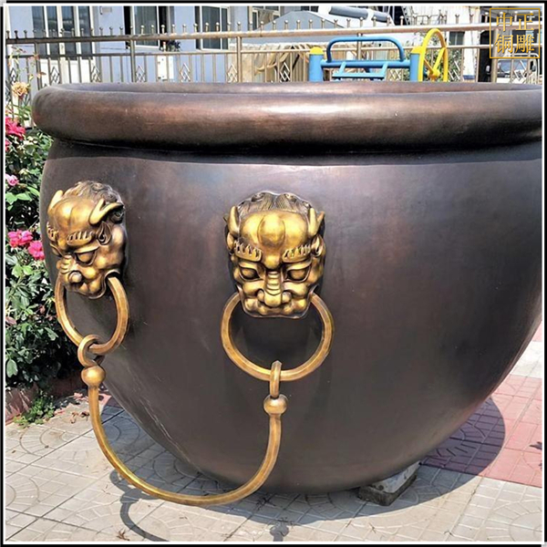 單環(huán)獅子頭銅大缸鑄造.jpg