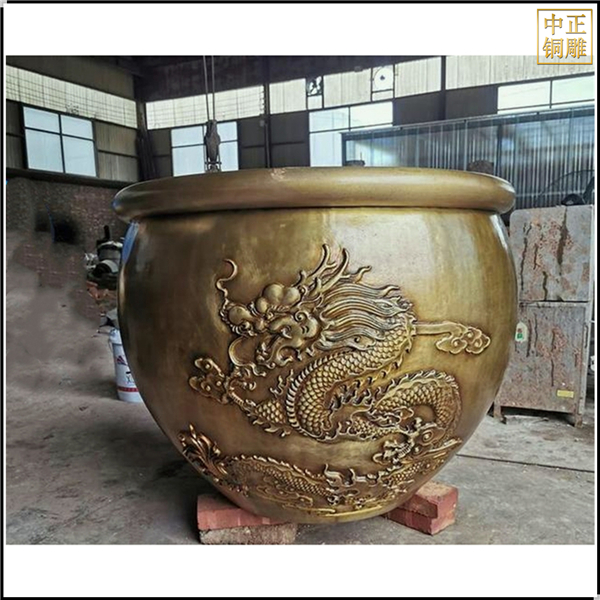 表面刻龍景觀銅大缸雕塑.jpg